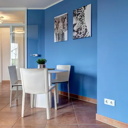 Ferienwohnung Kastanie דירה *